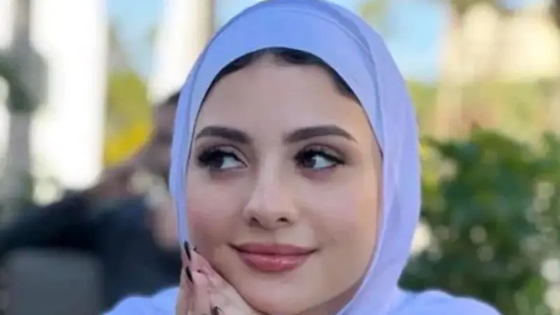 “رغم فقدان بصرها” فالأمل لم يمت.. فيديو جديد لبلوغر مصرية