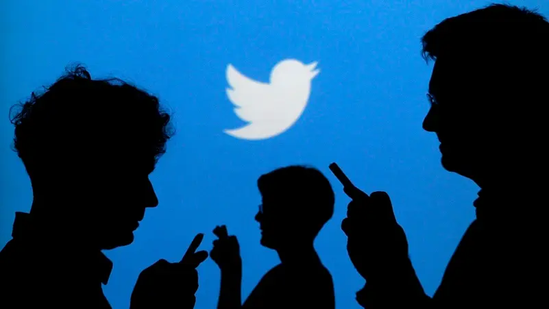 موقع تويتر يعود للخدمة بعد انقطاع أثر على آلاف المستخدمين